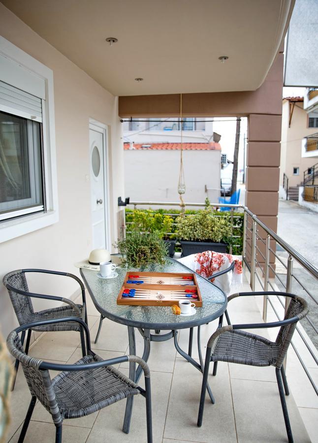 Golden Suites Ofrinion Luaran gambar