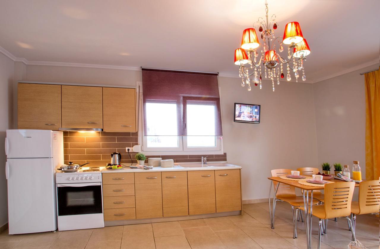 Golden Suites Ofrinion Luaran gambar