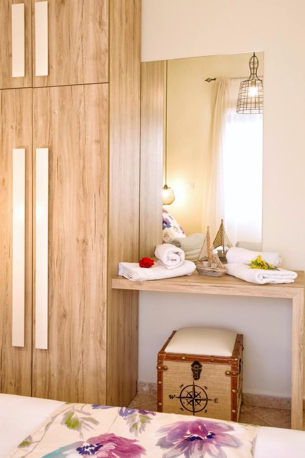 Golden Suites Ofrinion Luaran gambar